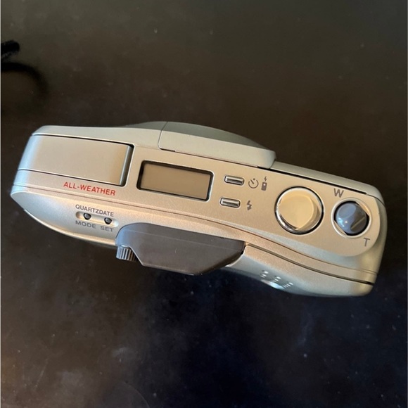 Vintage Olympus 35mm camera w/ original case - RARE! - Picture 5 of 12